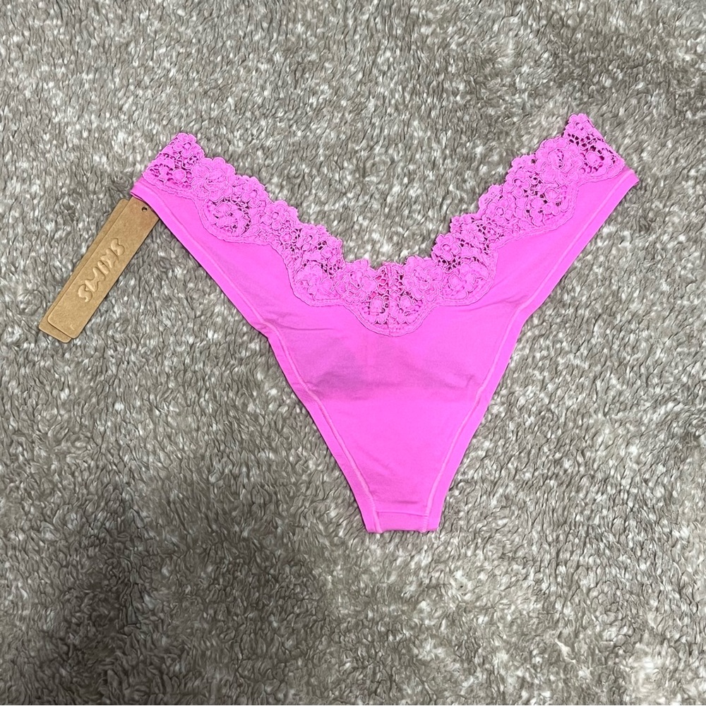skims fits everybody lace dipped thong